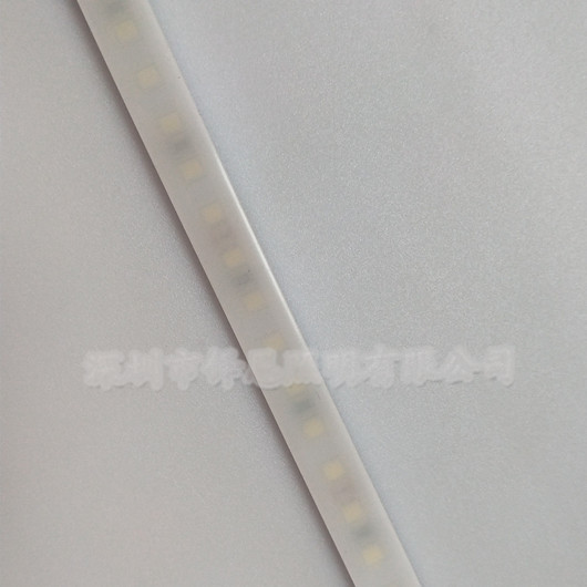 乳白套管LED防水软灯条