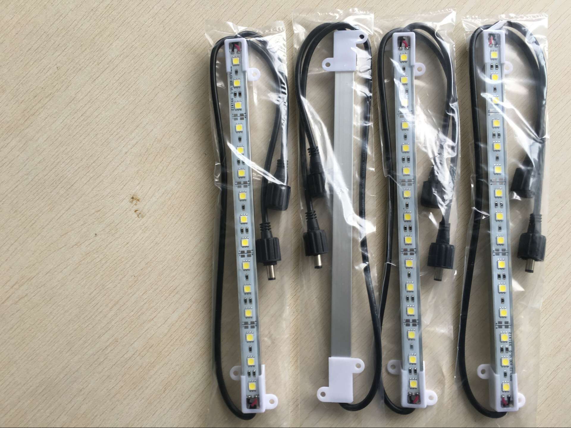 硬灯条.jpg 硬灯条.jpg